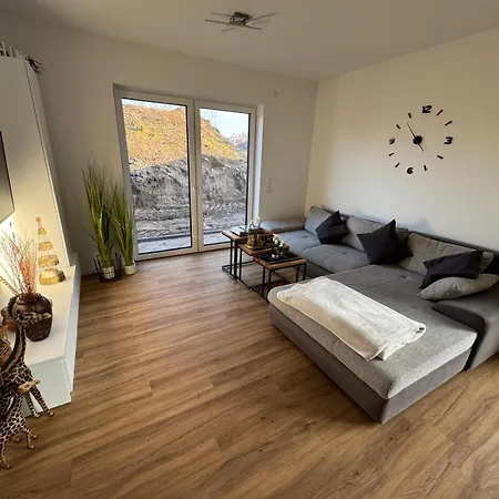 -33- Exklusive Papenburg - - Grenzweg - *